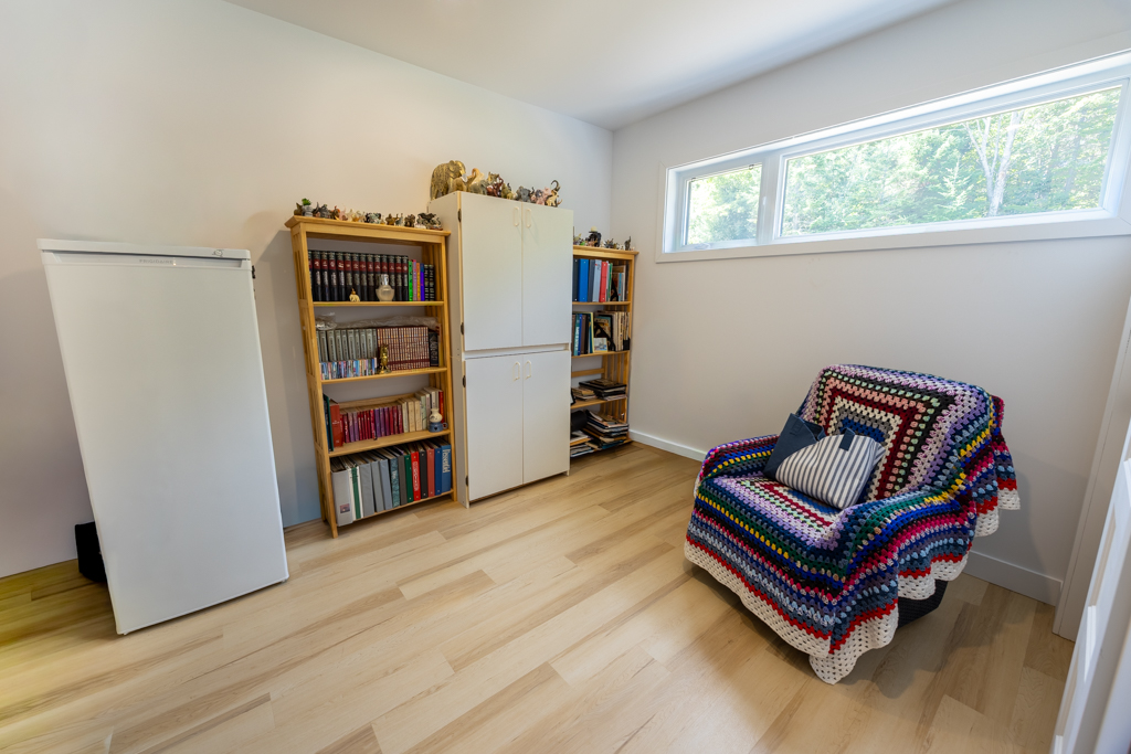 Photo intérieure représentative d’un logement 4 ½ du Domaine des Tournesols à Sainte-Flore.