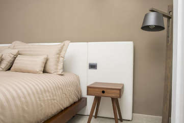 Miniature : Modern 1 BD Unit Right On 5th Av, Great Option for Airbnb For :