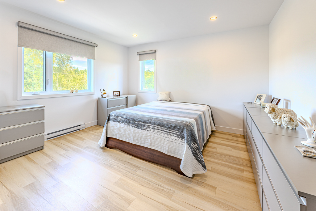 Photo intérieure représentative d’un logement 5 ½i du Domaine des Tournesols à Sainte-Flore.