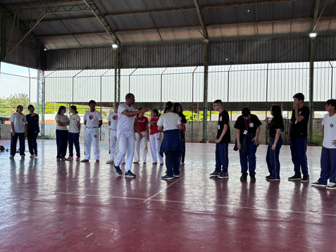 Apresent_Capoeira_Historia_e_Midia6