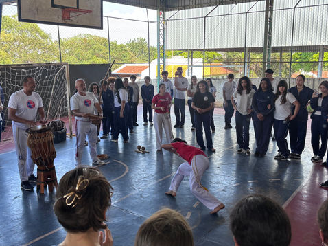 Apresent_Capoeira_Historia_e_Midia15