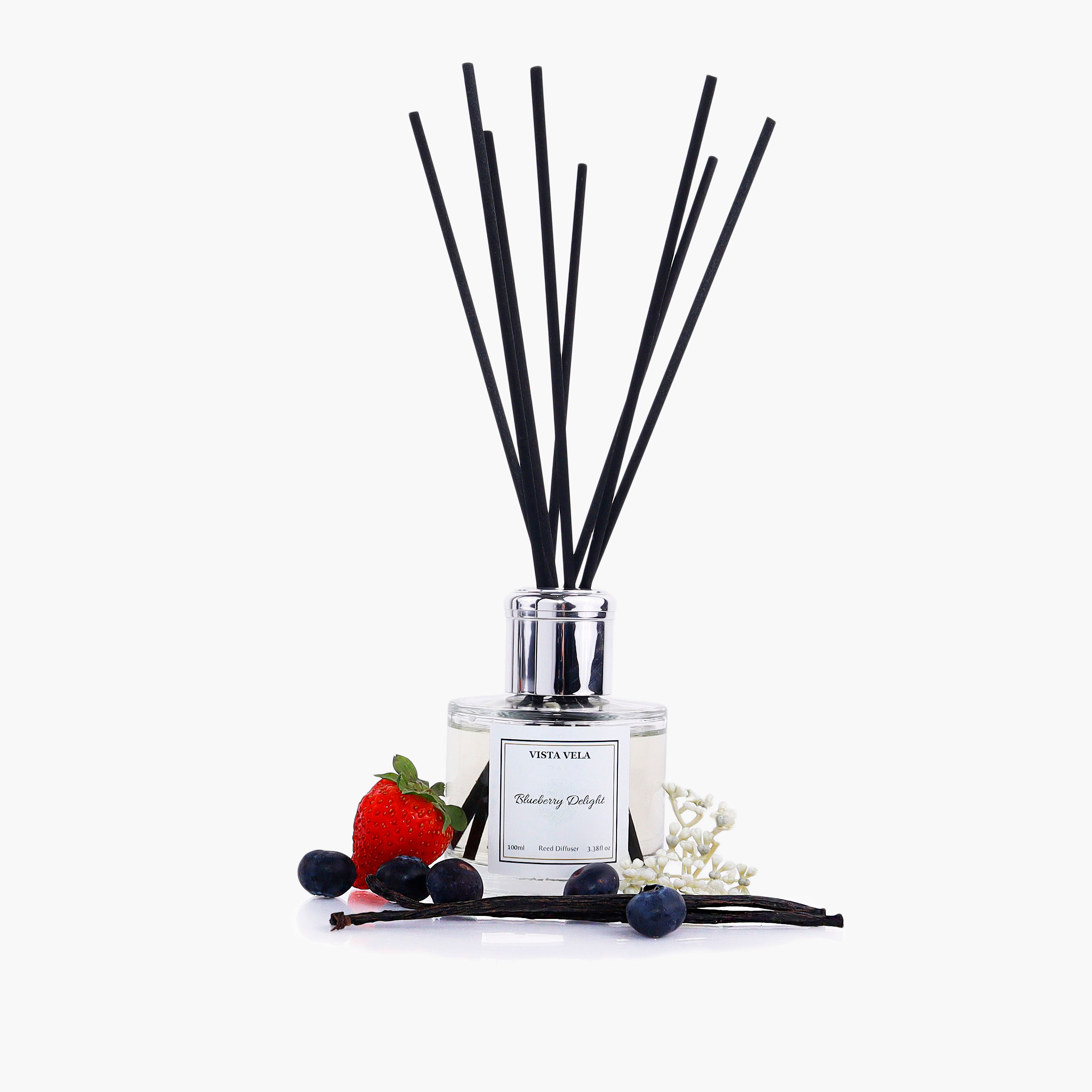 Blueberry Delight Diffuser and Candle are characterised by the fruity aroma of freshly picked blueberries and strawberries