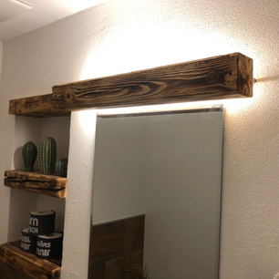 Badlampe aus Altholz