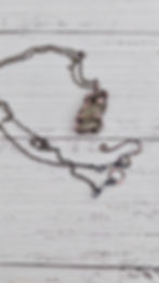Thumbnail: Ciondoli unici in rame e pietra di quarzo di montagna