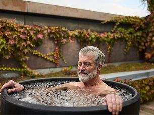Embrace the Chill: Exploring the Benefits of Cold Plunging