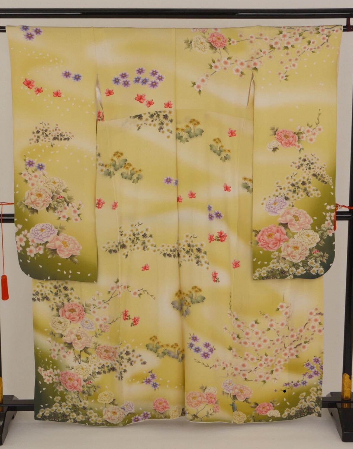 CLASS A 草綠四季花正絹振袖