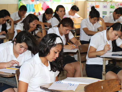 Más de 87 mil estudiantes realizan la PAES 2015