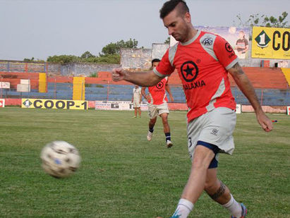FAS confirma la salida de Julián Di Cosmos y Glauber Da Silva