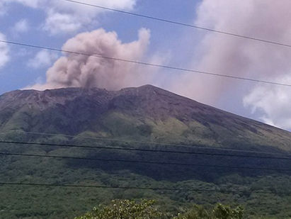 Reportan incremento de actividad en volcán de San Miguel