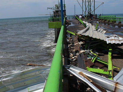 Fuerte oleaje afecta costa salvadoreña