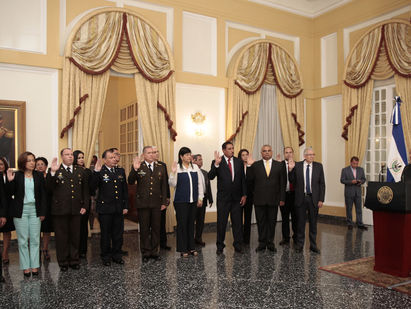 Presidente Sánchez Cerén juramenta a nuevos funcionarios