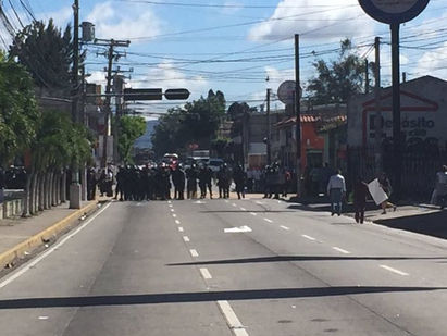 Vendedores protestan en Santa Tecla