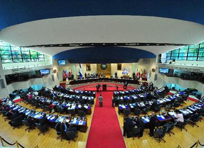 24 DIPUTADOS POR SAN SALVADOR SE LES SUSPENDE LA TOMA DE POSECION