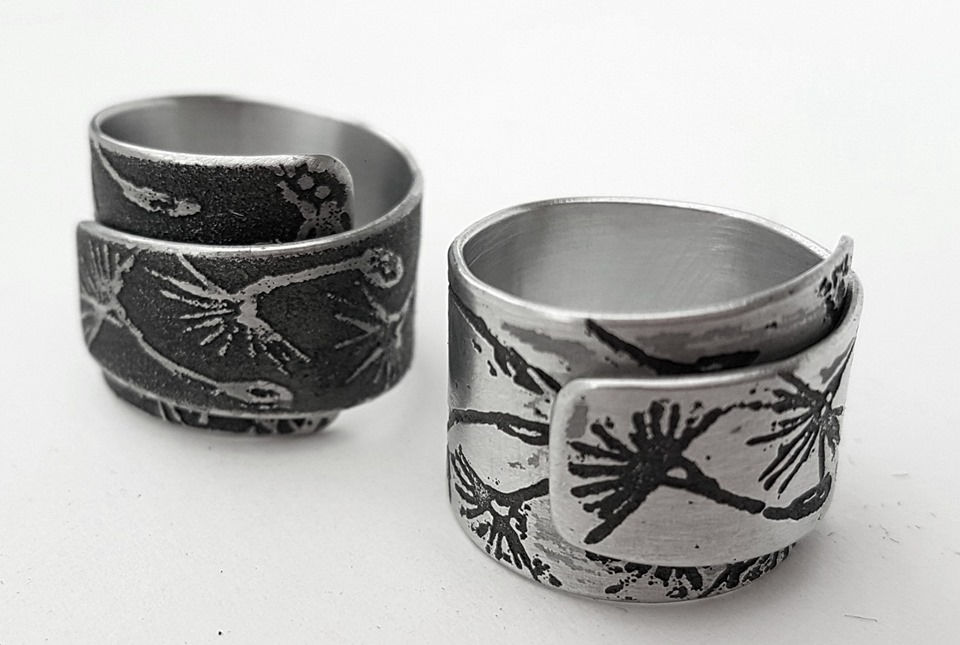 Thumbnail: Out of Line Rings