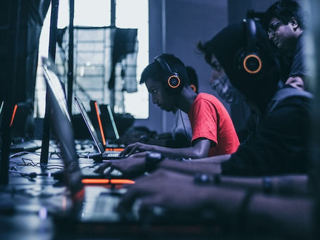 Unlocking the Secrets to Going Pro: Your Guide to Becoming a Professional Gamer