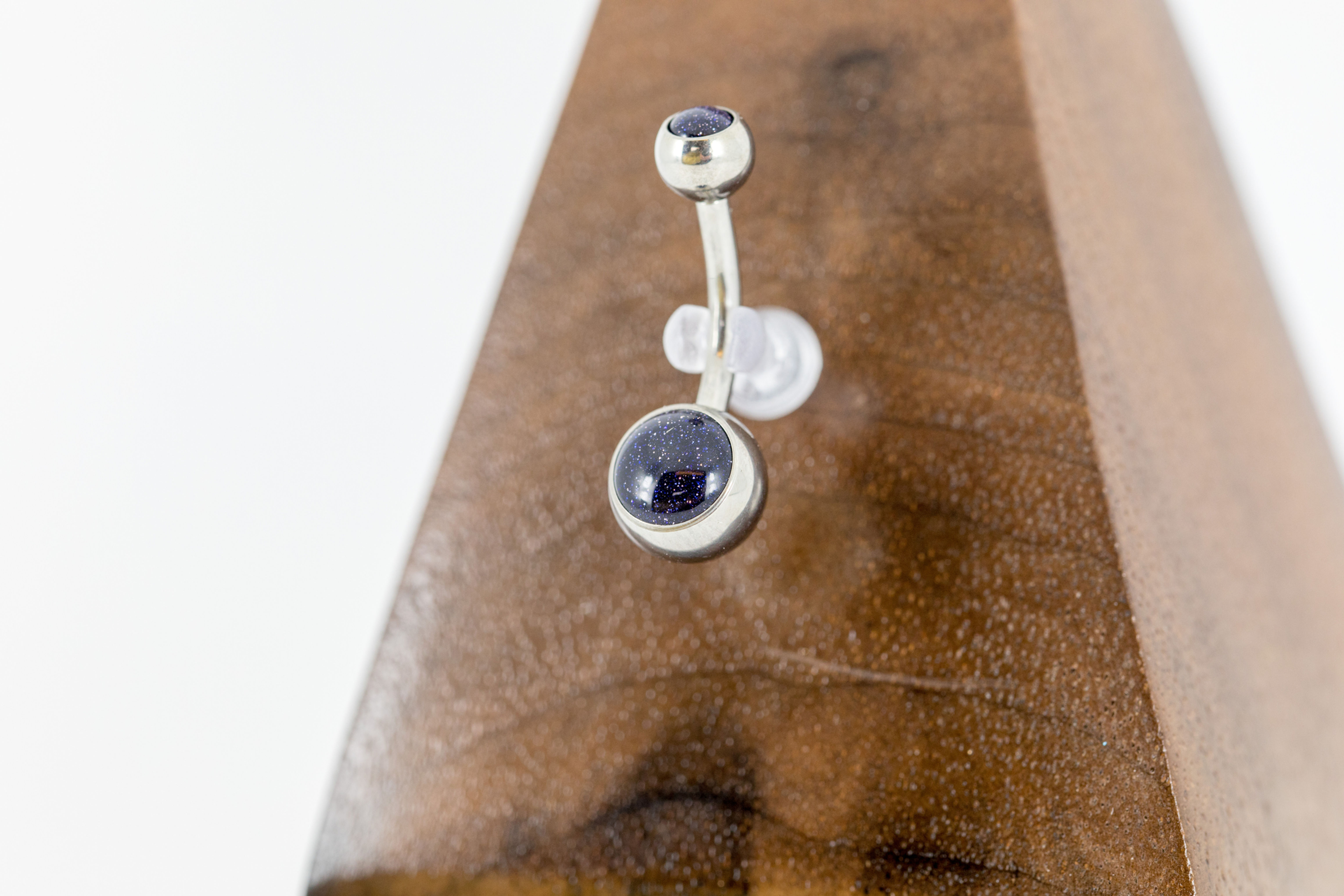 1.6 (14g) Blue Goldstone Navel Curve