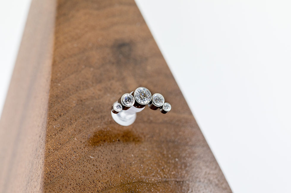 Thumbnail: 1.2 (16g) All Clear CZ 5 Stone Cluster End