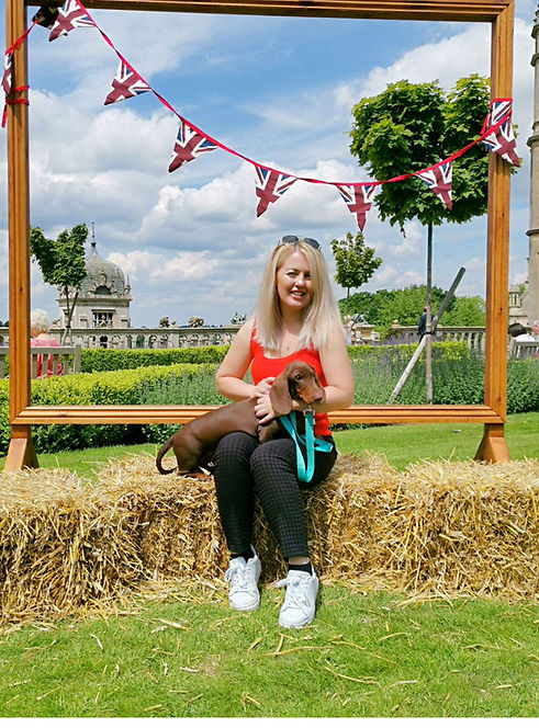 tanya-hodgkiss-dachshund-dog-event.jpg