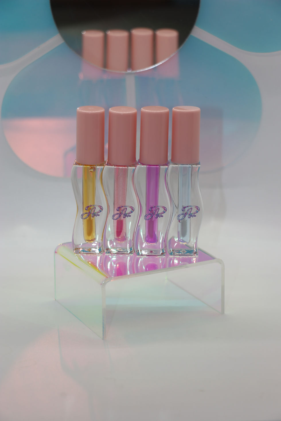 Thumbnail: Mint Color Adapting Lipgloss
