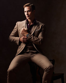 suit_david_johngress.jpg