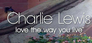 Social media manager using social media to drive traffic to small business websites.