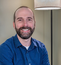 Headshot of Jon Dewhirst, LMSW, Mental Health Clinician and Ketamine-Assisted Psychotherapist at Rezenity Health