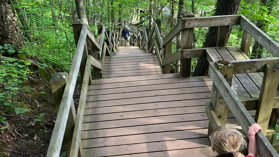 How to keep children safe on 'You fall, you die' trails.
