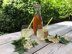 Vlierbloesemlimonade