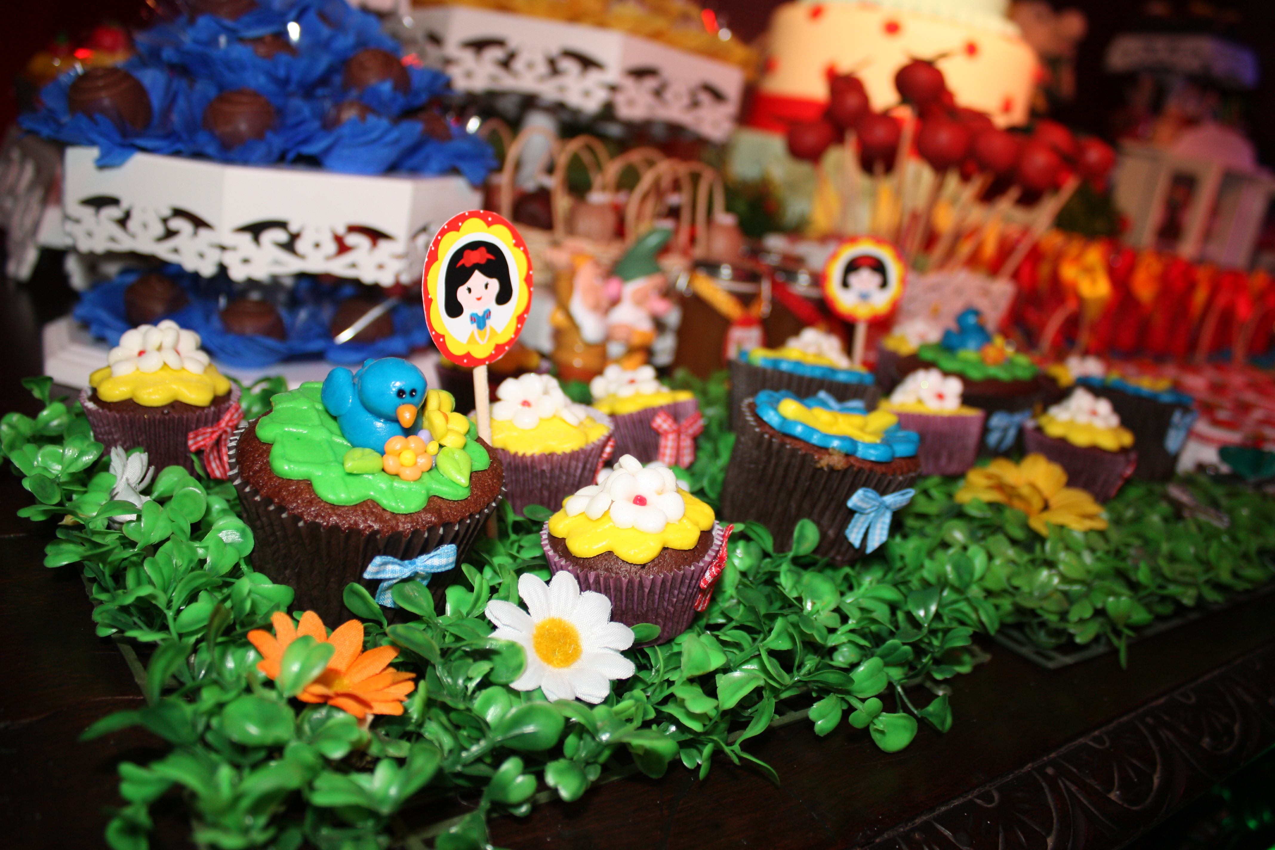 Cupcake Branca de Neve