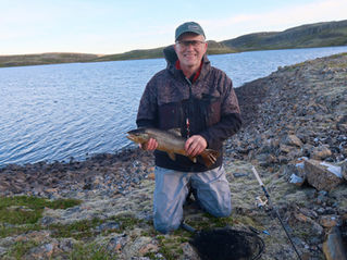 Keli með fallegan urriða.