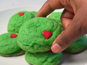 Grinchy sugar cookies