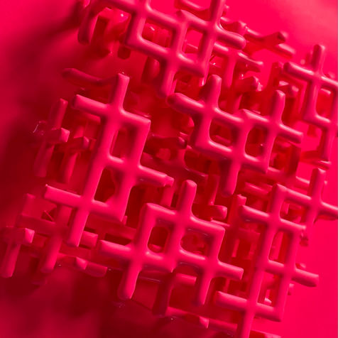 Reliëf sculptuur neon rose, kruisjes, raster, abstract, architectonisch, grafisch door Carola van Den Dungen