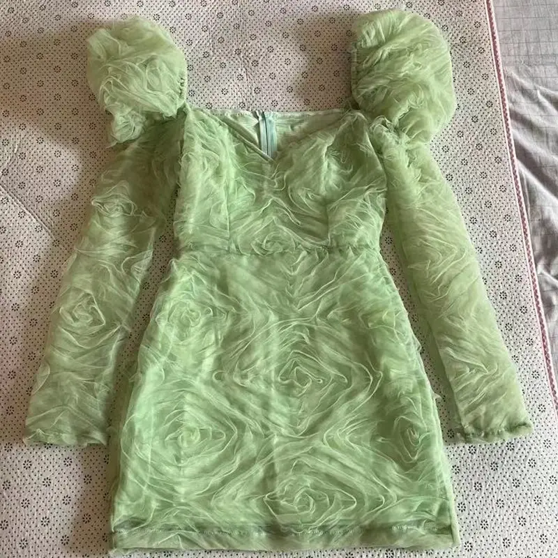 Miniatura: Vestido Mini Feminino Verde com Estampa Floral, Mangas Bufantes, Decote em V e M