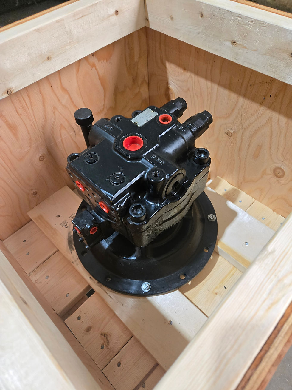 John Deere 270D LC Excavator Swing Motor