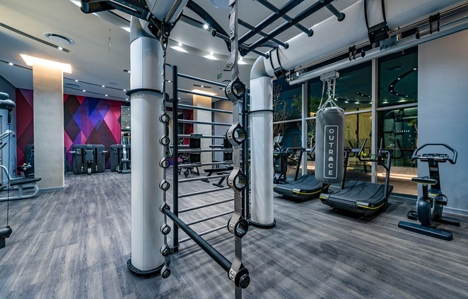 EmbassyTowers_Interior_Gym_01.jpg