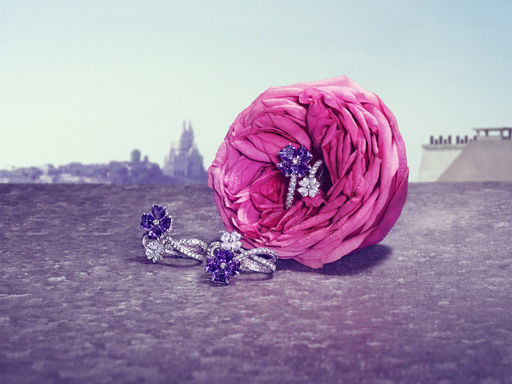 Jewelry: between beautiful to look at and beautiful at source