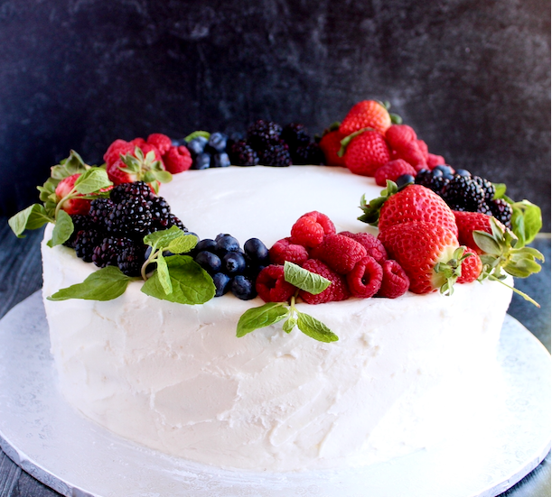 Fresh Berry Vanilla Cake