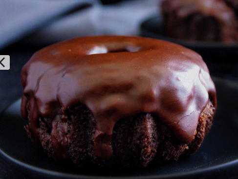 Mini Bundt w Chocolate ganache