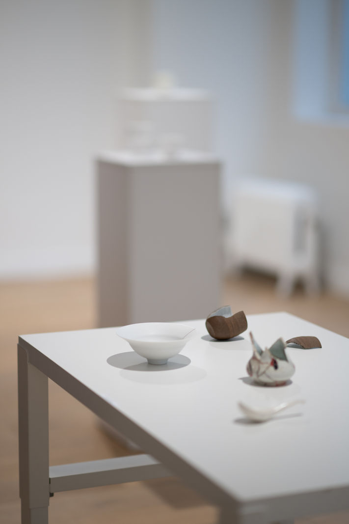 Contemplating at Ease at THE BLANC, featuring works by kintsugi artist makomako and fiber artist Ulaan, exploring repair, impermanence, and material memory through ceramics and soft sculpture. Curated by Yimeng Sun.