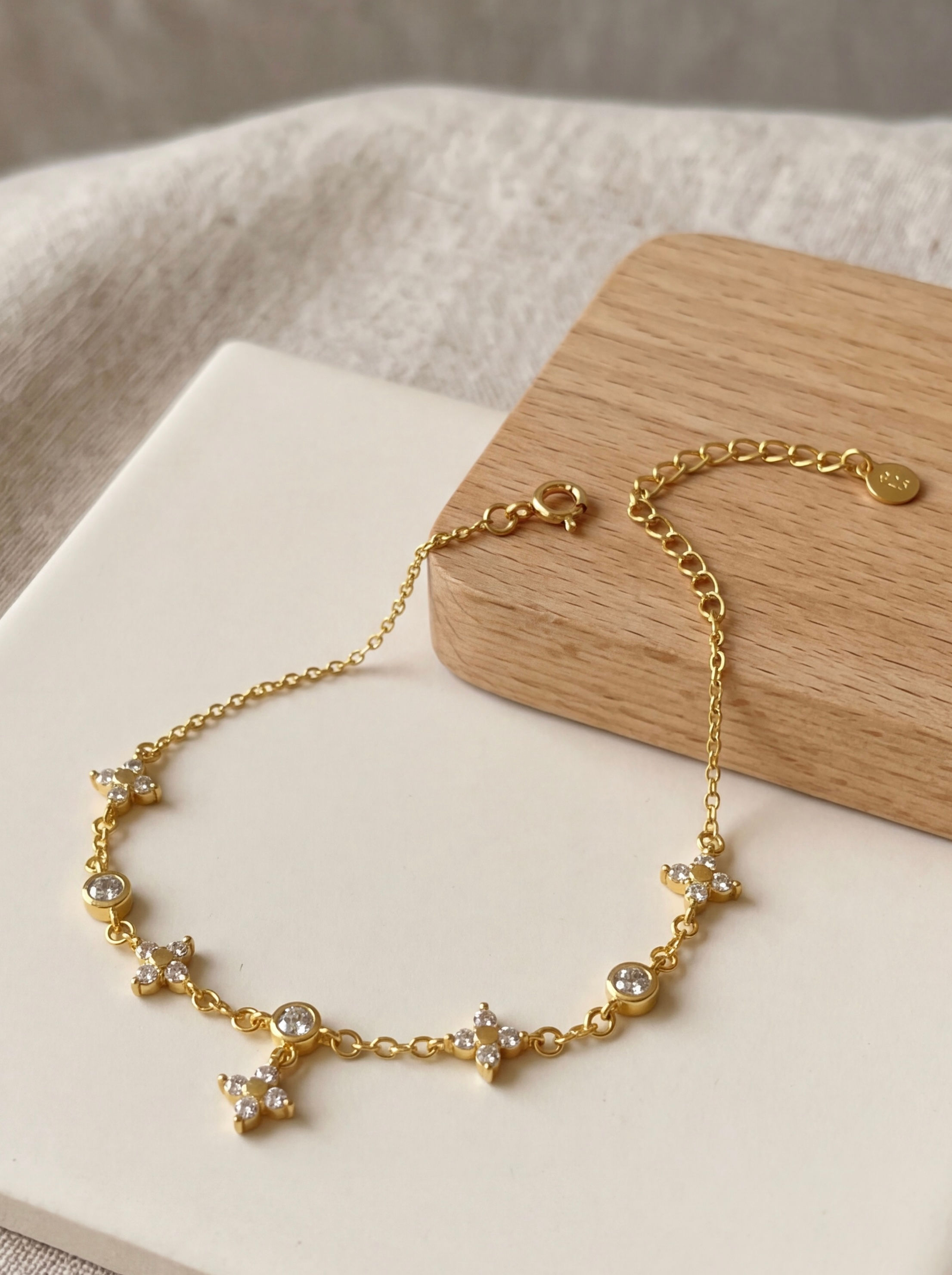 Etoile Charm Bracelet