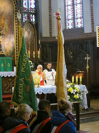 11.11.2016_r._-_Uroczysta_Msza_Św._z_okazji_98_rocznicy_Odzyskania_Niepodległości_(9)