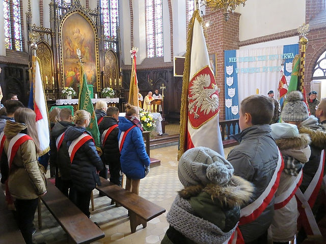 11.11.2016_r._-_Uroczysta_Msza_Św._z_okazji_98_rocznicy_Odzyskania_Niepodległości_(4)