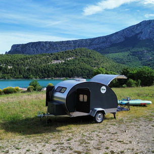 Location de mini caravane teardrop : testez la vanlife autrement avec LUMO