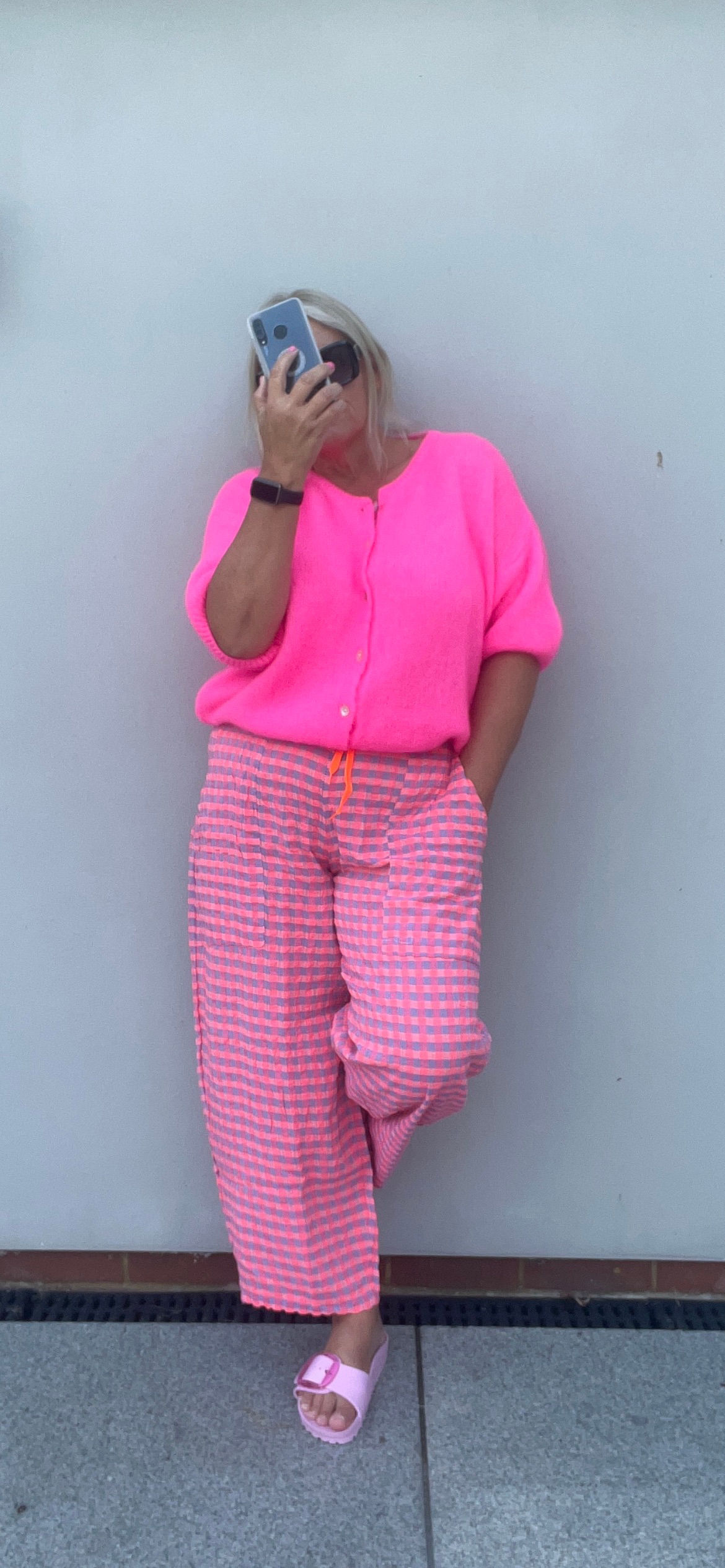 Dilli Dolly Gingham Barrel Leg pant in Neon Pink / Lilac