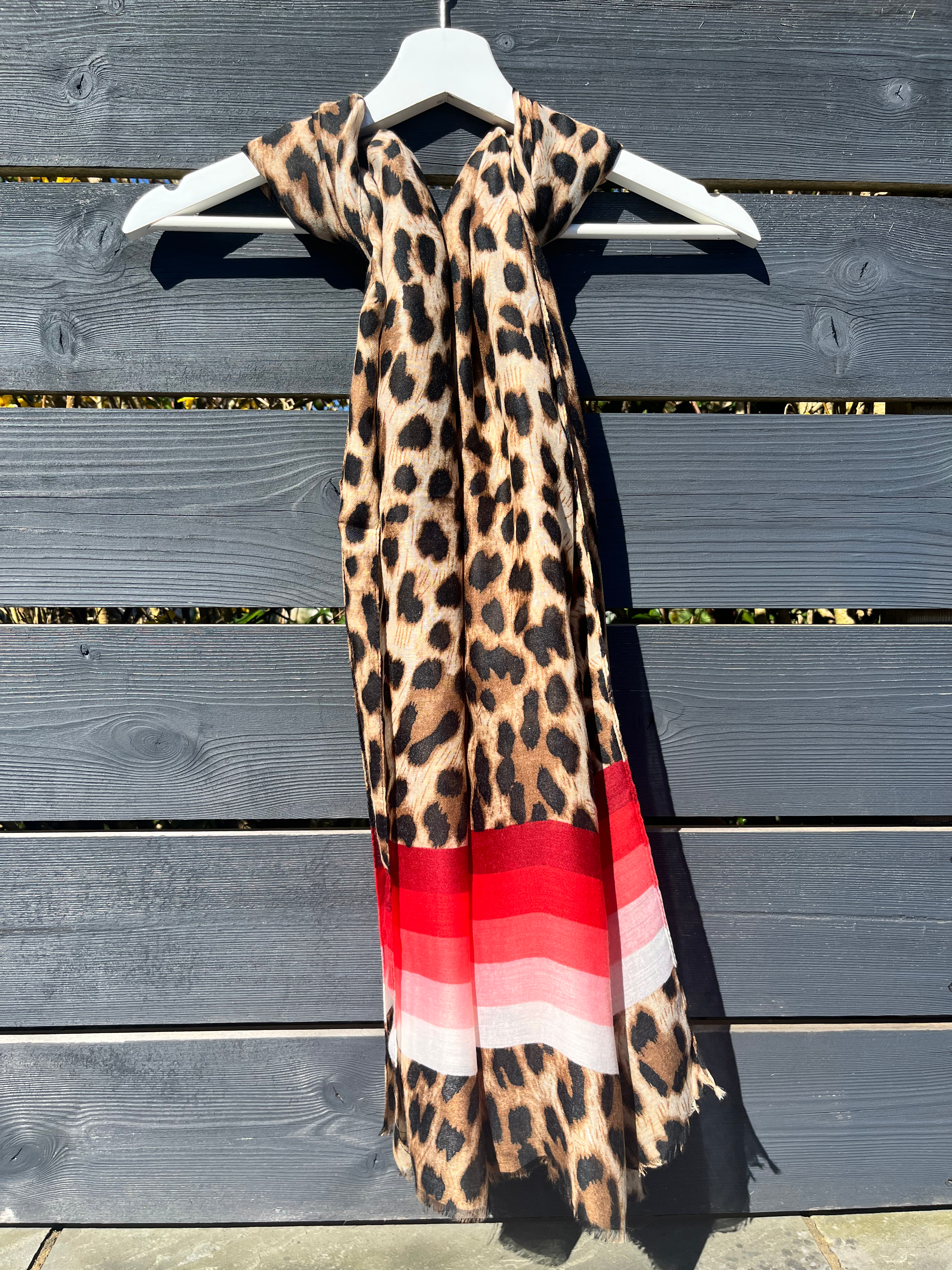 Leopard print scarf in Pink Ombre 