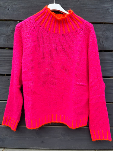 18568 Turtle Neck Jumper - Orange