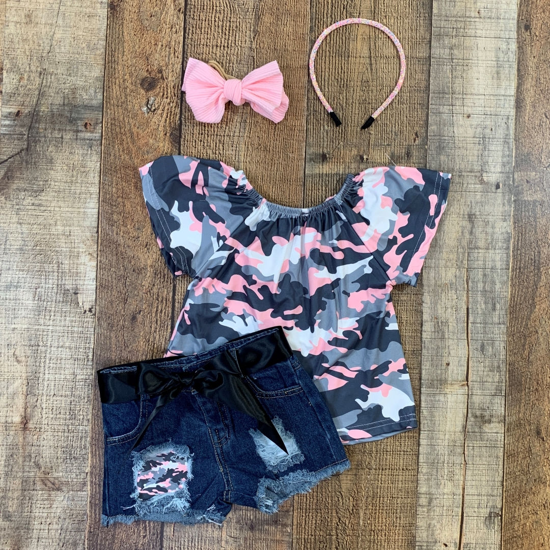 Pink Camo Distressed Jean Shorts Outfit