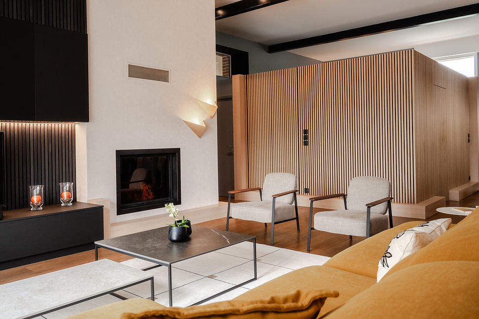 Espace de vie loft Saint-Malo – volumes ouverts et palette dynamique – rénovation Wildhome