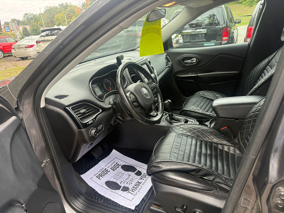 Thumbnail: 2019 Jeep Cherokee Latitude Plus 4D SUV 4WD