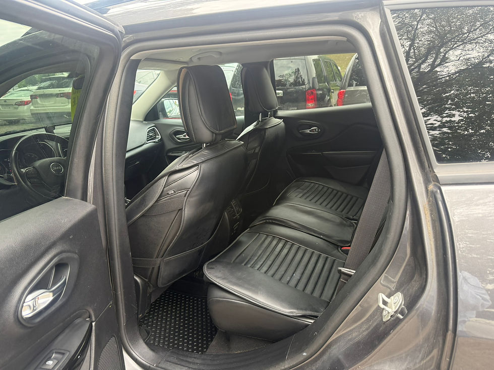 Thumbnail: 2019 Jeep Cherokee Latitude Plus 4D SUV 4WD